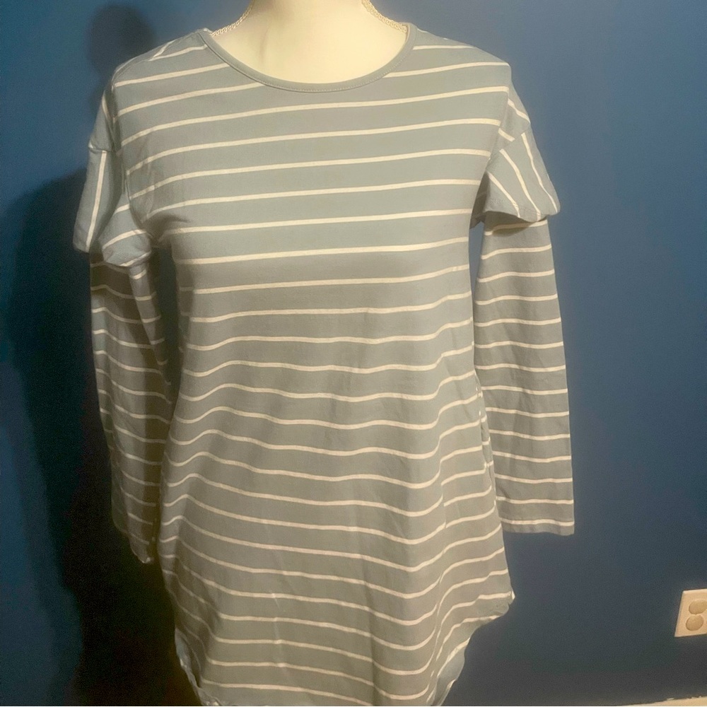 Listicle Blue/white stripe long sleeve top. Ruffled sleeves Size S